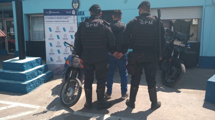 Aprehenden a motochorro con pedido de captura